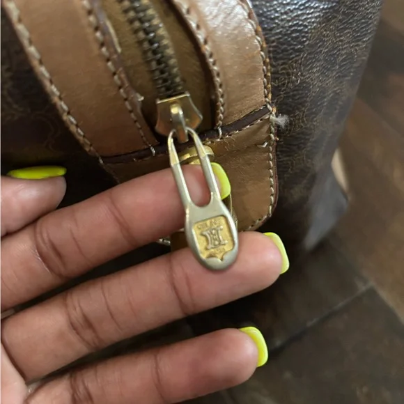 Celine Duffle Travel Bag - Picture 8 of 11